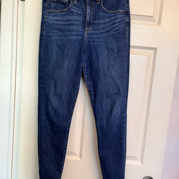 Universal High Rise Jeggings - Picture 2 of 3